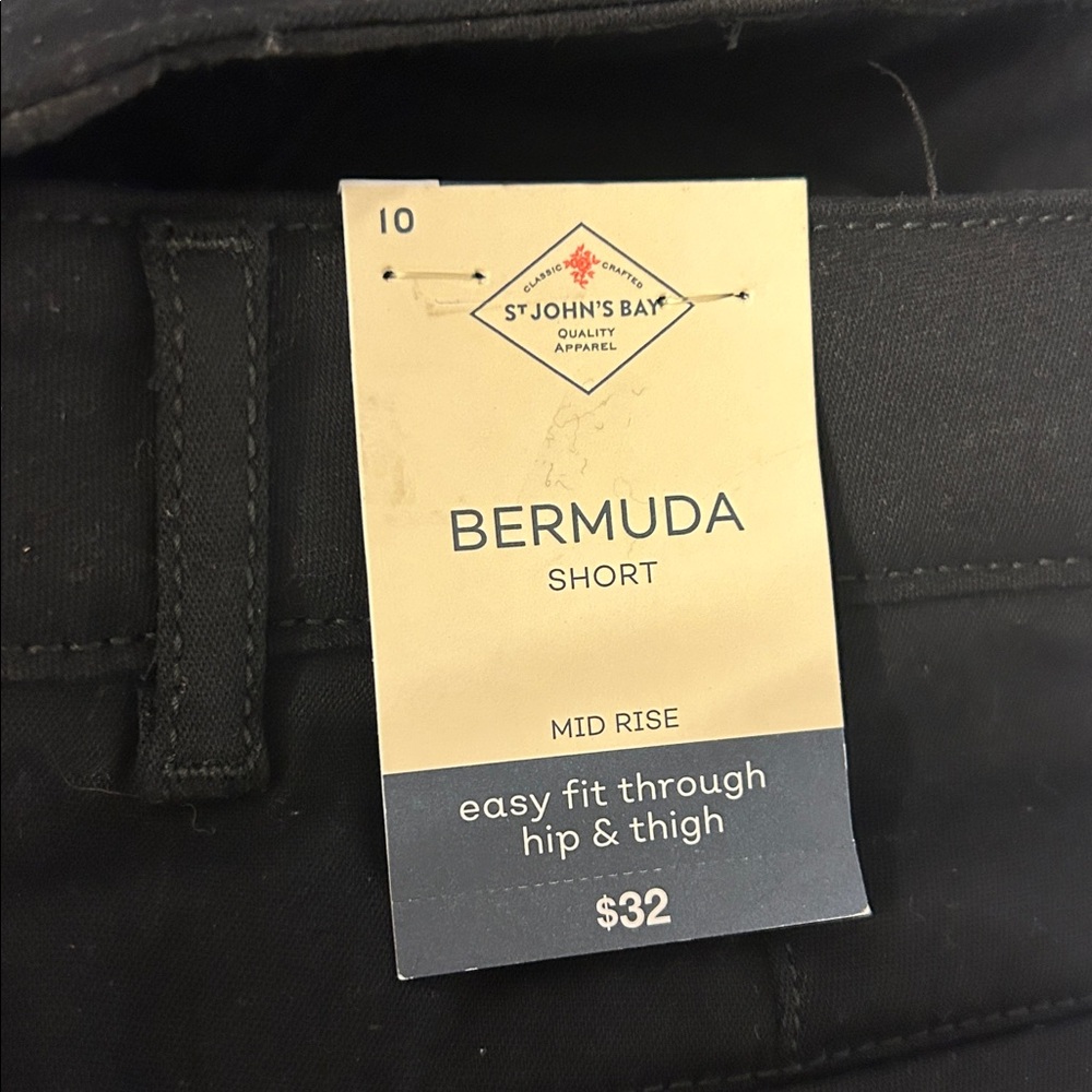 ST.John’s Bay Bermuda short black NWT MID RISE - Picture 5 of 12